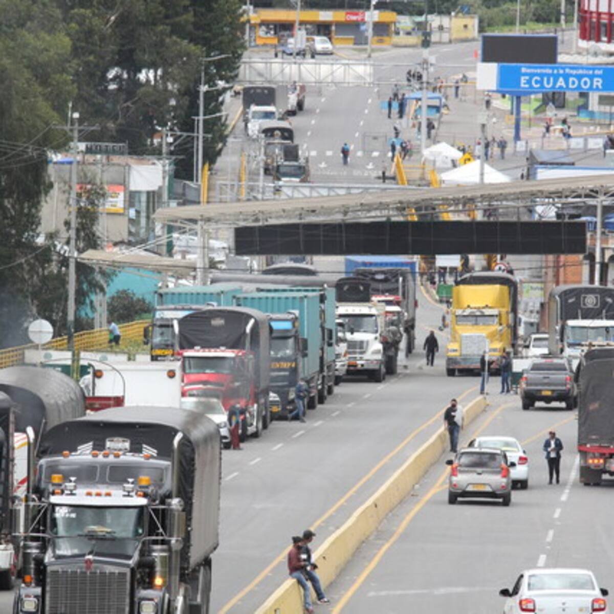 “Hay garantías”: canciller ecuatoriano a transportadores colombianos en la frontera