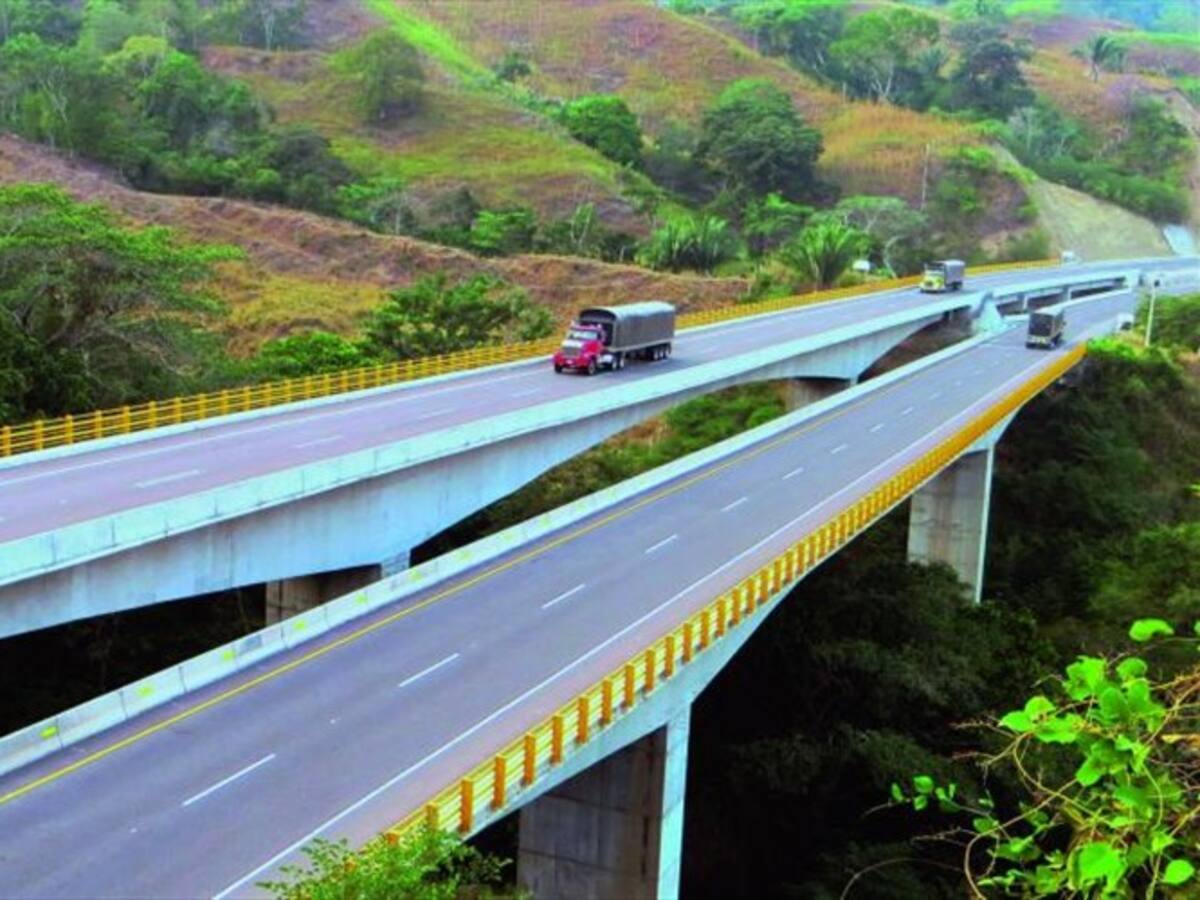 Así avanzan 20 obras de infraestructura del país