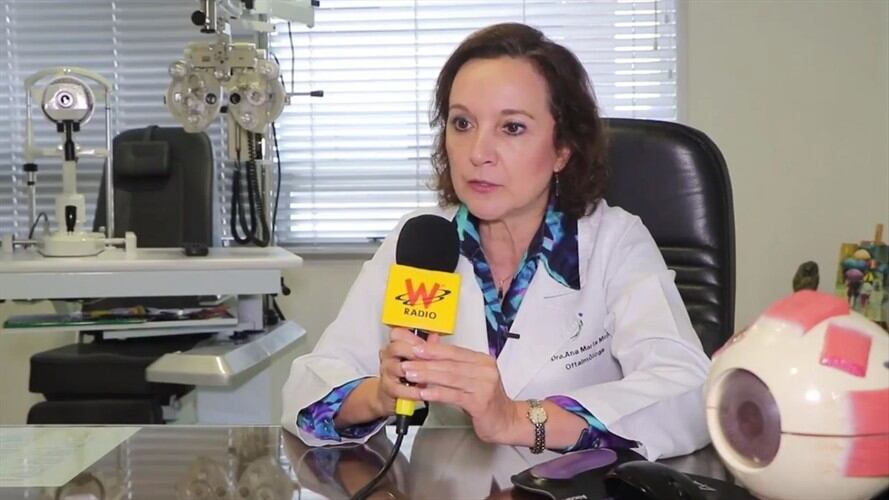 Ana María Mejía, Oftalmóloga especialista en Plástica Ocular de la Clínica Clofán.