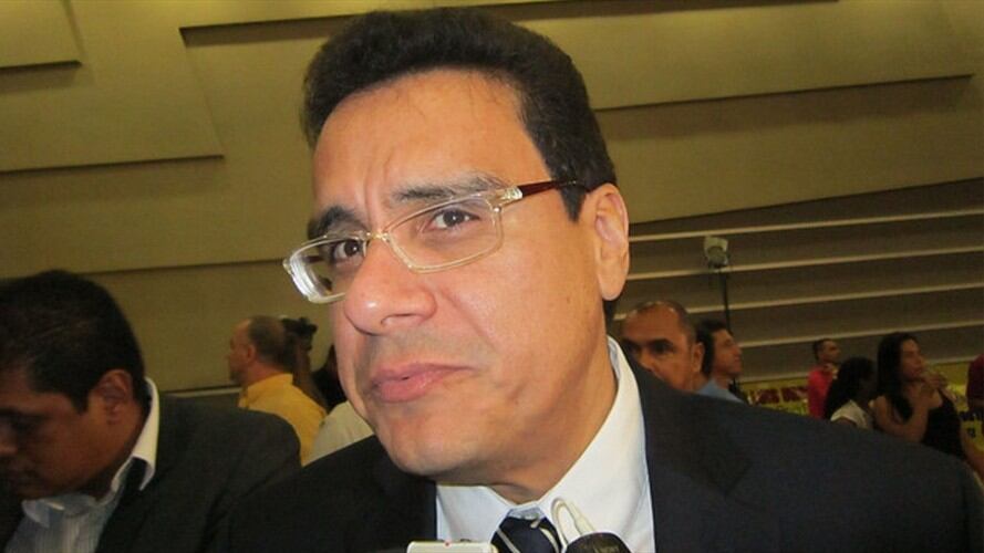 Trasladan a Ramsés Vargas, exrector de la Uniautónoma, a la Clínica Centro. Foto: La Wcon Julio Sánchez Cristo