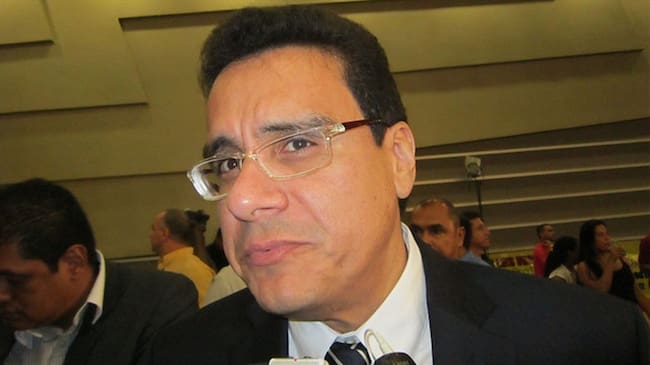 Trasladan a Ramsés Vargas, exrector de la Uniautónoma, a la Clínica Centro. Foto: La Wcon Julio Sánchez Cristo