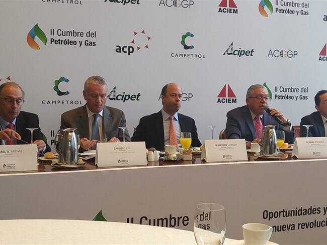 Ejecutivos del sector petrolero. Foto: Andrés González.