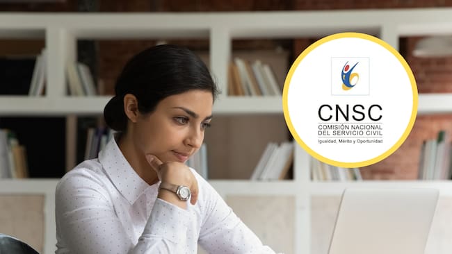 Mujer usando computador, encima el logo de la CNSC (GettyImages / redes sociales)