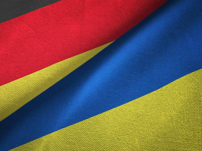 Banderas de Alemania y Ucrania imagen de referencia. Foto: Getty Images.