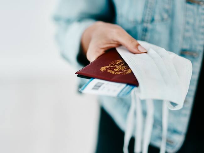 Viajeros provenientes del exterior deberán presentar carné de vacunación para entrar a Colombia