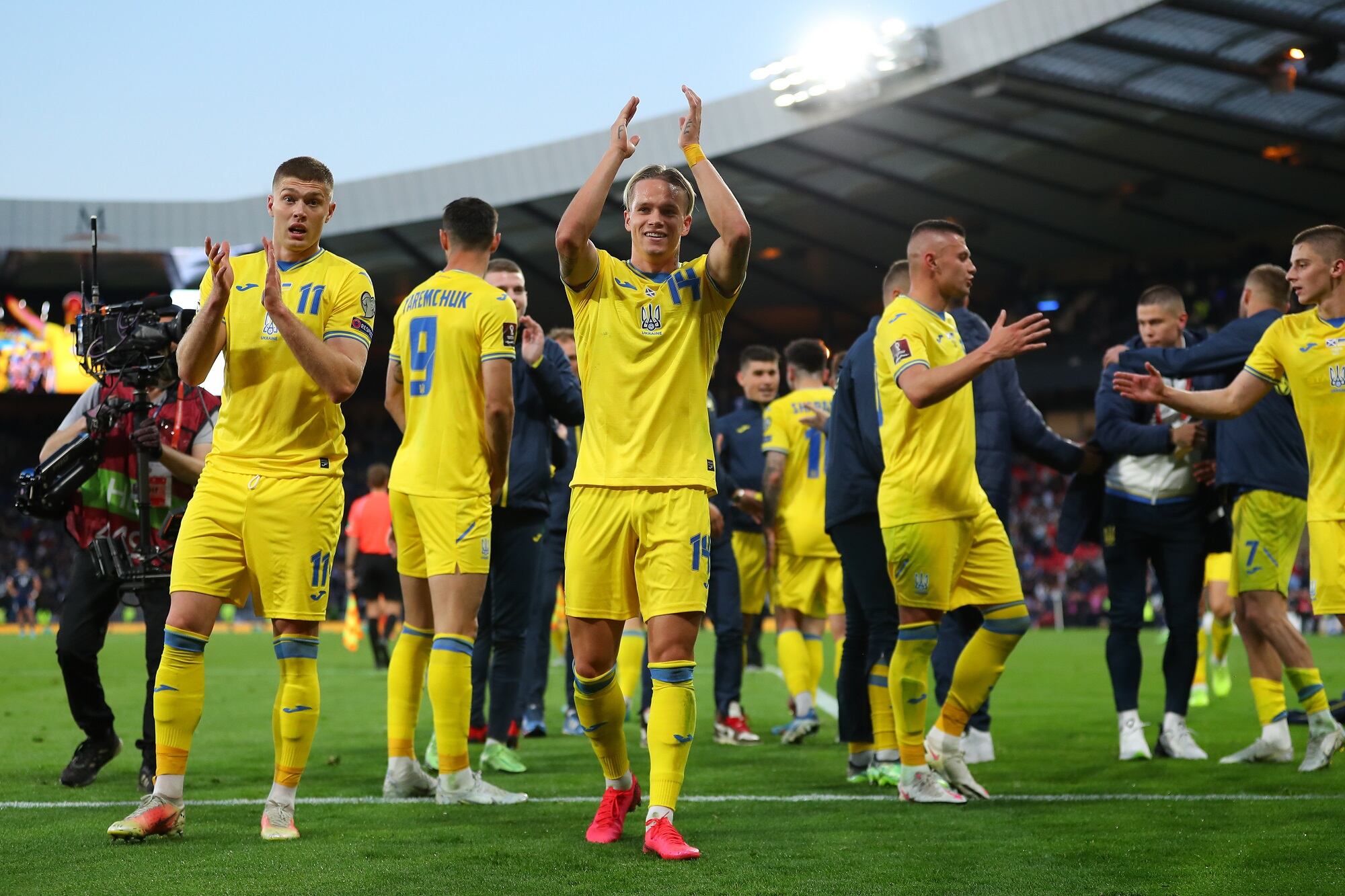 Selección de Ucrania derrotó a Escocia en el repechaje para el Mundial de Qatar 2022 (Photo by Robbie Jay Barratt - AMA/Getty Images)