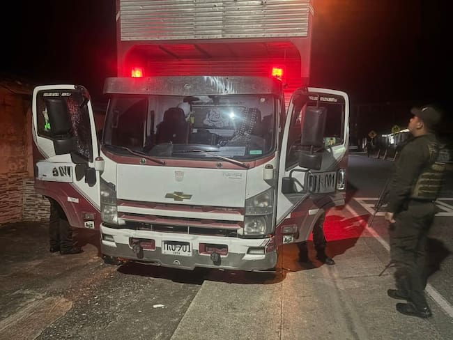 El automor que iba a ser objeto de hurto resultó impactado por armad de fuego. Crédito. Ejército Nacional.