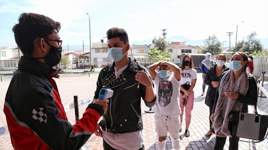 Antioquia rompió nuevamente la barrera de los 2 mil contagios nuevos. Foto: Colprensa