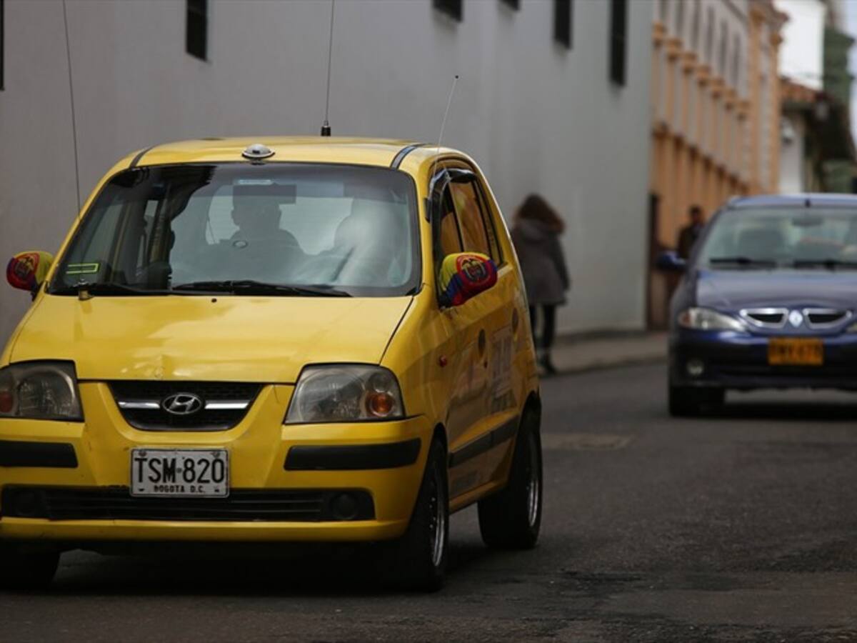 ¿Cuánto se gana un taxista en Colombia?
