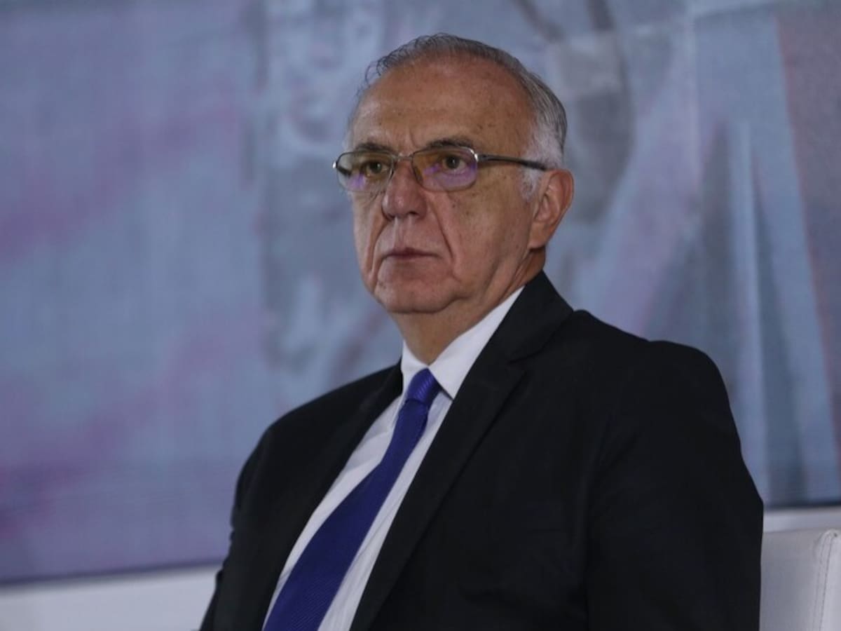 Al Oído: Gobierno Petro, en campaña mientras el barco se hunde: ¿tenemos MinDefensa?