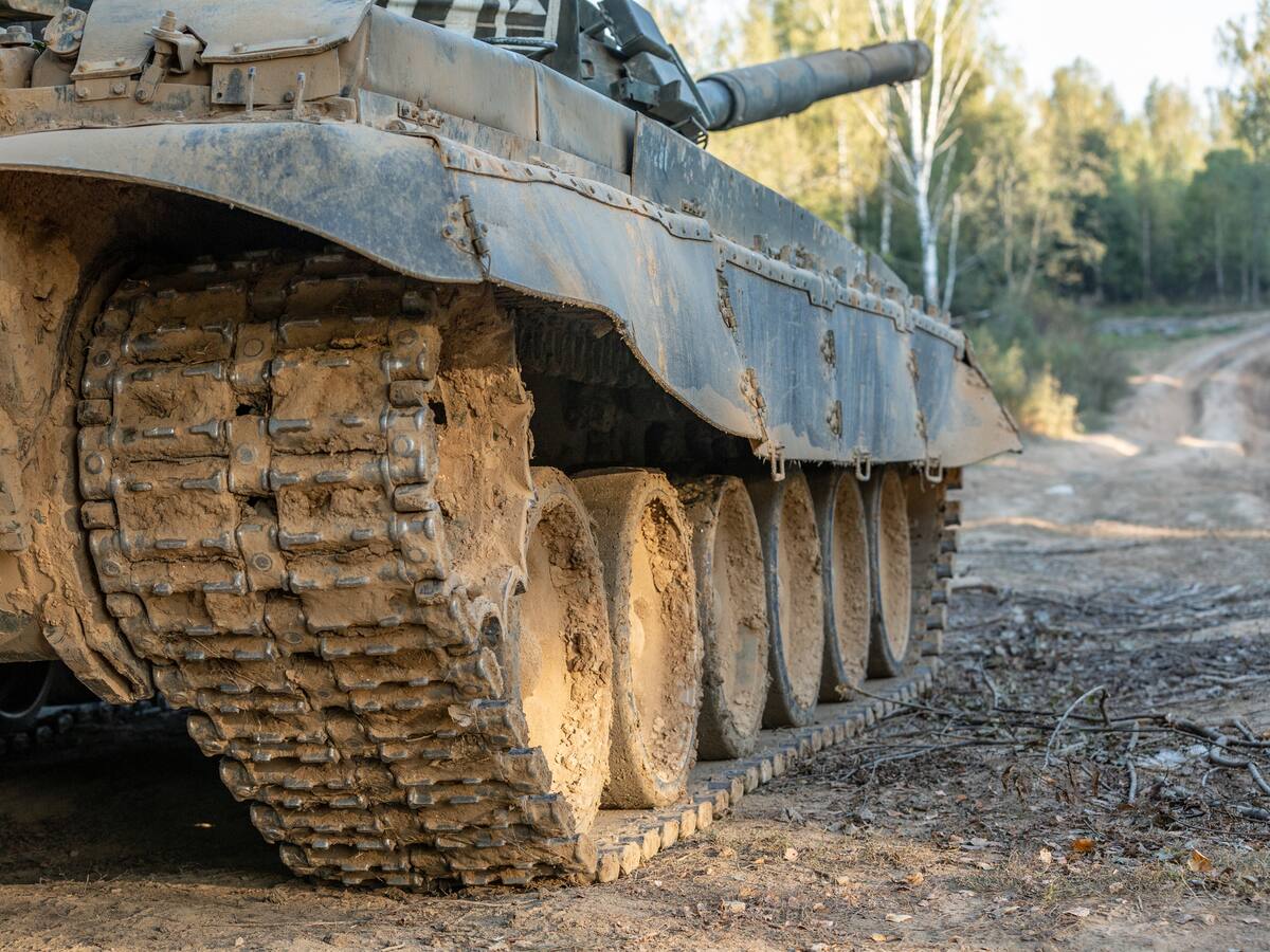 Reino Unido enviará tanques Challenger 2 a Ucrania