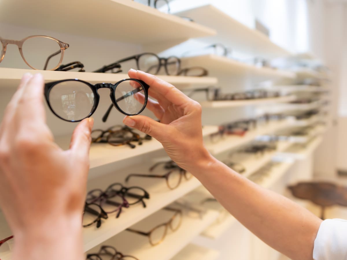 ‘Auxilio’ de gafas con la EPS: Edad y más requisitos para adquirirlos