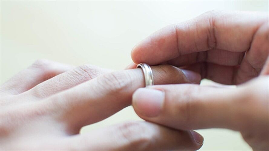 Mary Turner Thomson, la mujer engañada, escribió el libro "El bígamo" donde detalló todo su drama.. Foto: Getty Images