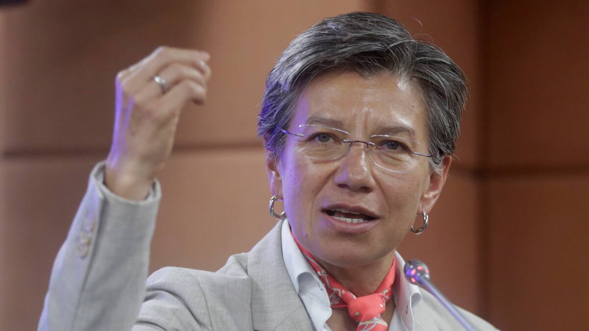 David Racero pide investigar a alcaldesa Claudia López por “participación en política”