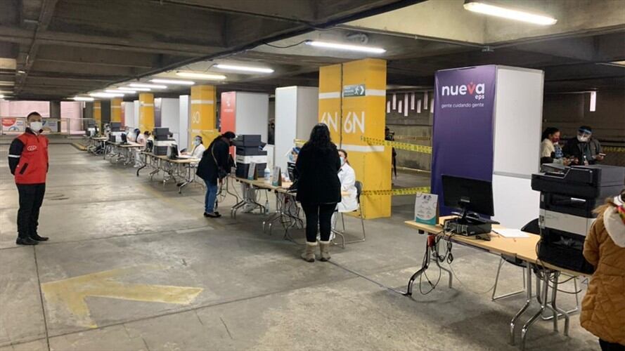 En este puesto se pueden aplicar hasta 14.000 dosis diarias de la vacuna contra el COVID-19. Foto: Nueva EPS