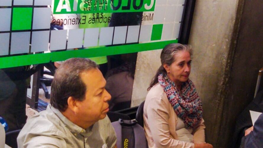 Capturan a subcontralor de Antioquia por presunta corrupción. Foto: Migración Colombia