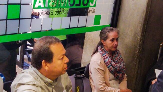 Capturan a subcontralor de Antioquia por presunta corrupción. Foto: Migración Colombia