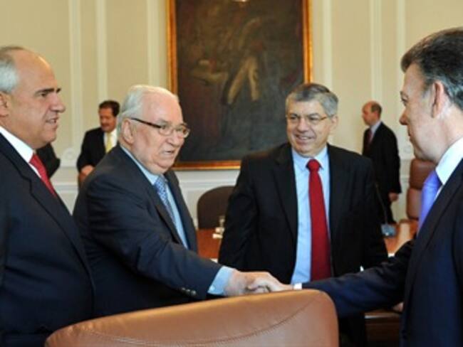 ¿Debemos continuar con una Comisión Asesora de Relaciones Exteriores?