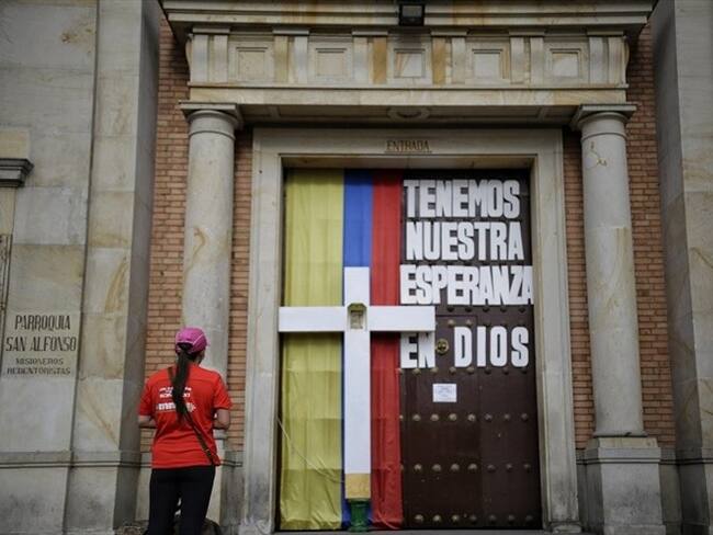 Muchos feligreses esperan que pronto las iglesias reabran, pero que el riesgo de contagio sea mínimo. Foto: Colprensa.