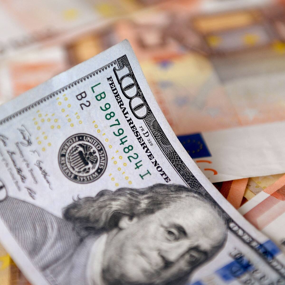 El problema es el precio de la energía: experto sobre caída del euro frente al dólar