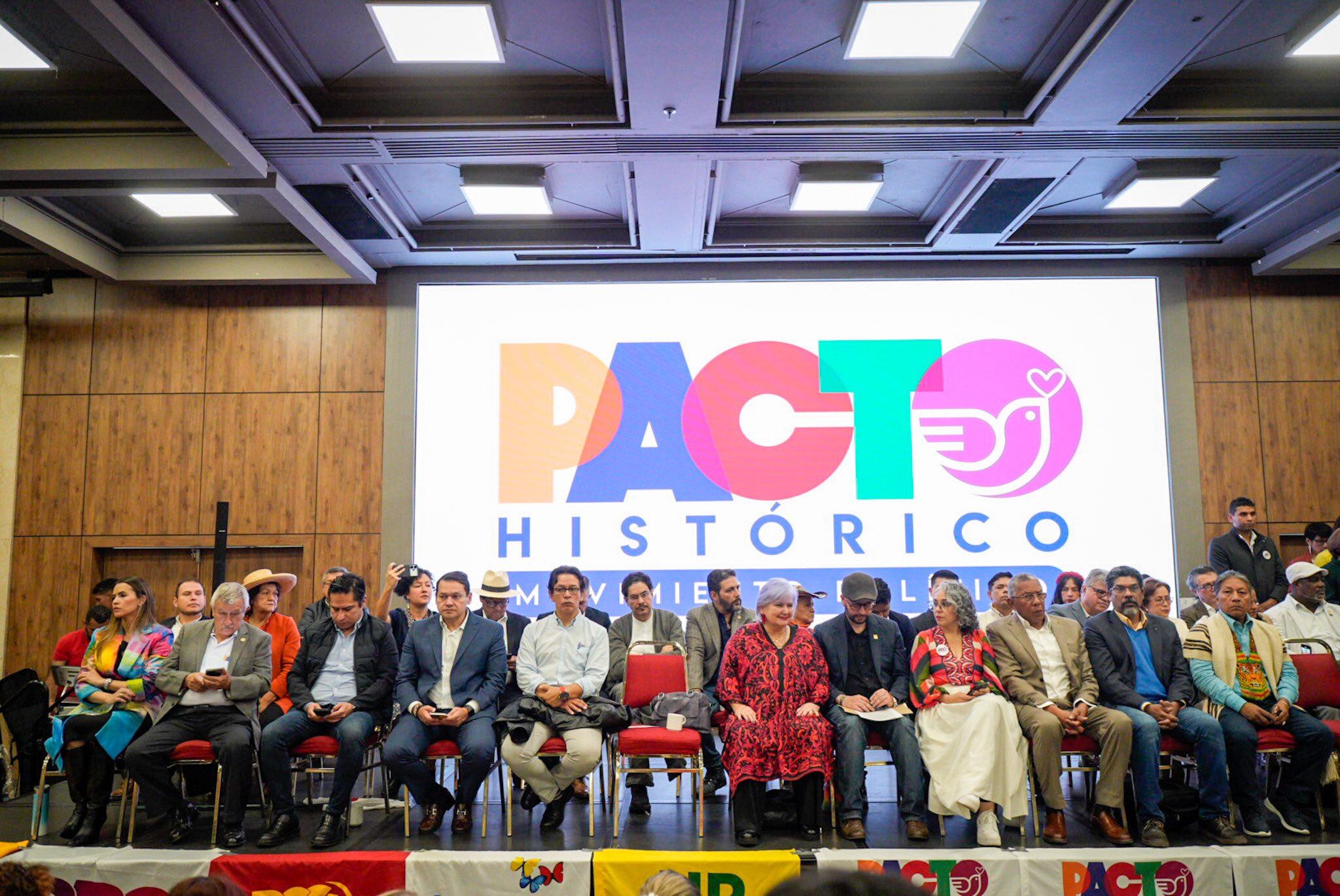 Cumbre de los movimientos políticos que integran el Pacto Histórico. Foto: Proporcionada por Laura Duarte