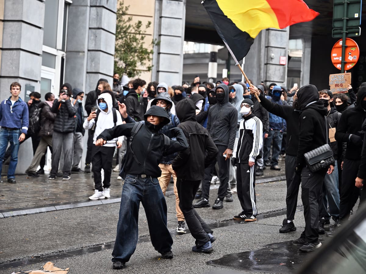 200 detenidos en Bélgica en protestas contra recortes educativos y la ultraderecha