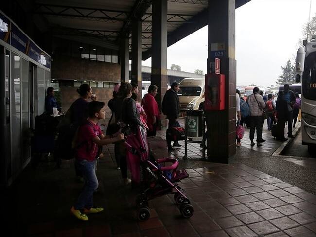 Rutas alternas a vía Bogotá - Villavicencio ocasionan incremento en costo de pasaje. Foto: Colprensa