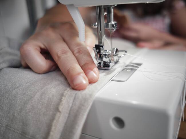 La historia de Naiduth Geles, la diseñadora que viste a los mejores artistas vallenatos