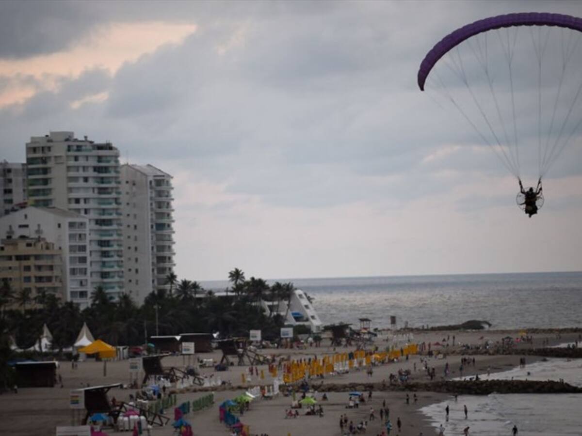 Vendedores en playas de Cartagena pretendían que turistas pagaran $550.000 por 12 bebidas