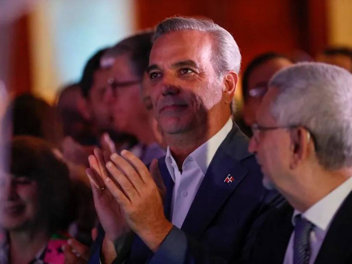 Luis Abinader, reelegido presidente de República Dominicana en primera vuelta