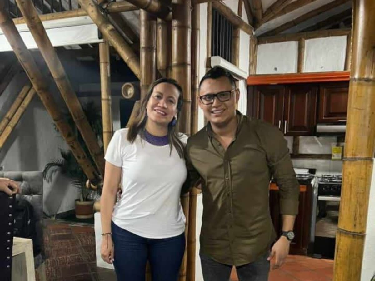 Reunión clandestina entre MinSalud y congresista liberal para negociar apoyo a la reforma