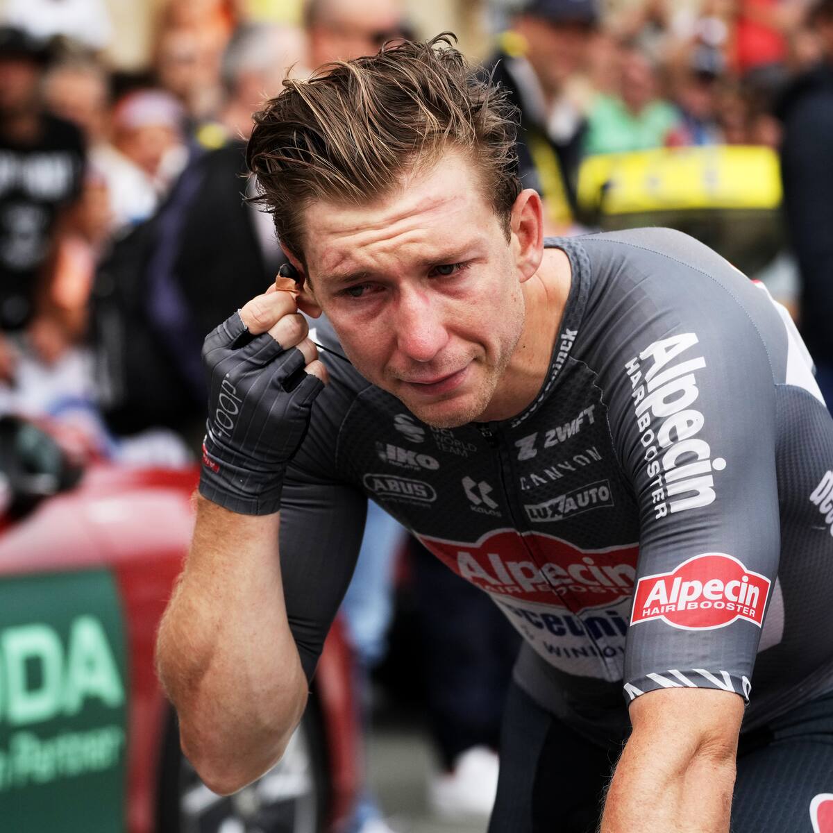 El esprinter australiano Groves ganó en solitario en su primer Tour de Francia; Pogacar sigue líder