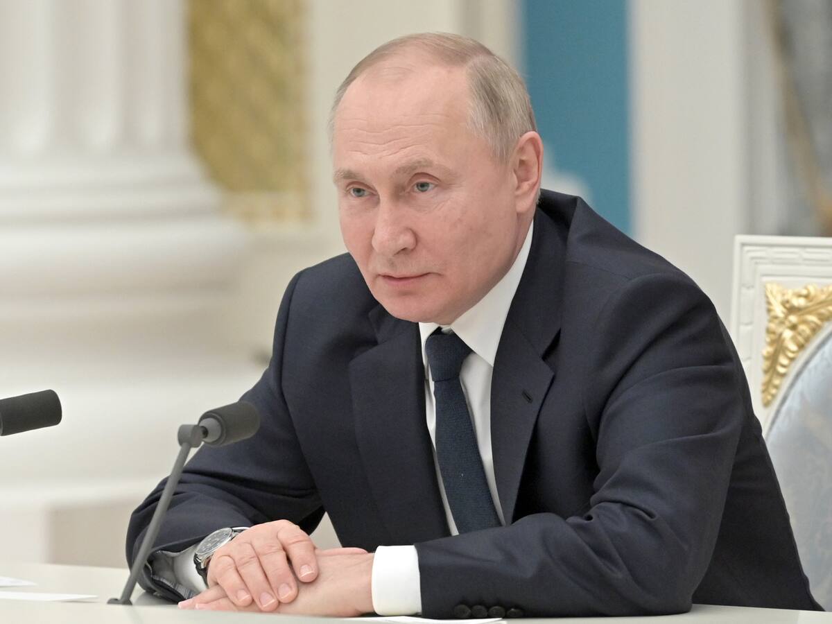 Vladimir Putin asegura que la operación militar en Ucrania avanza “según lo planeado”