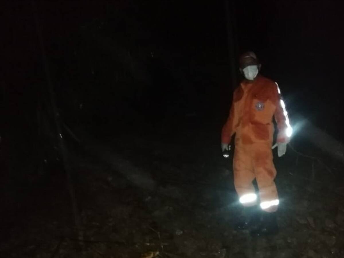 Deslizamiento dejó tres personas muertas y una herida en Argelia, Cauca