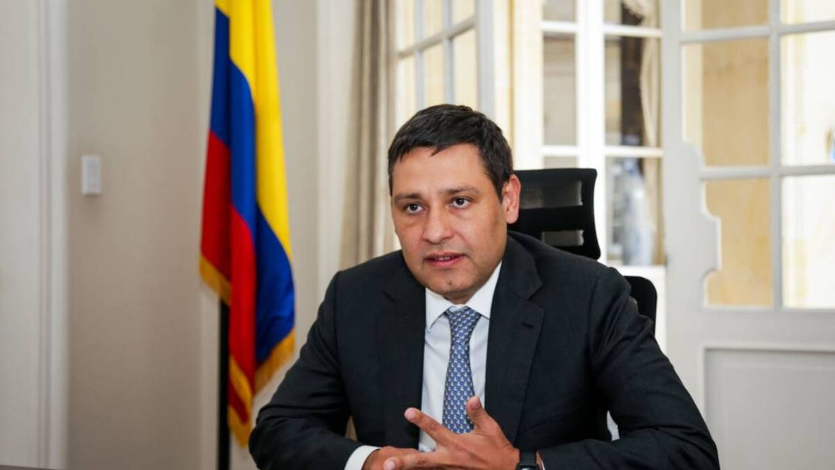 Lizcano responde a acusaciones de presunto acoso sexual en el Senado de la República