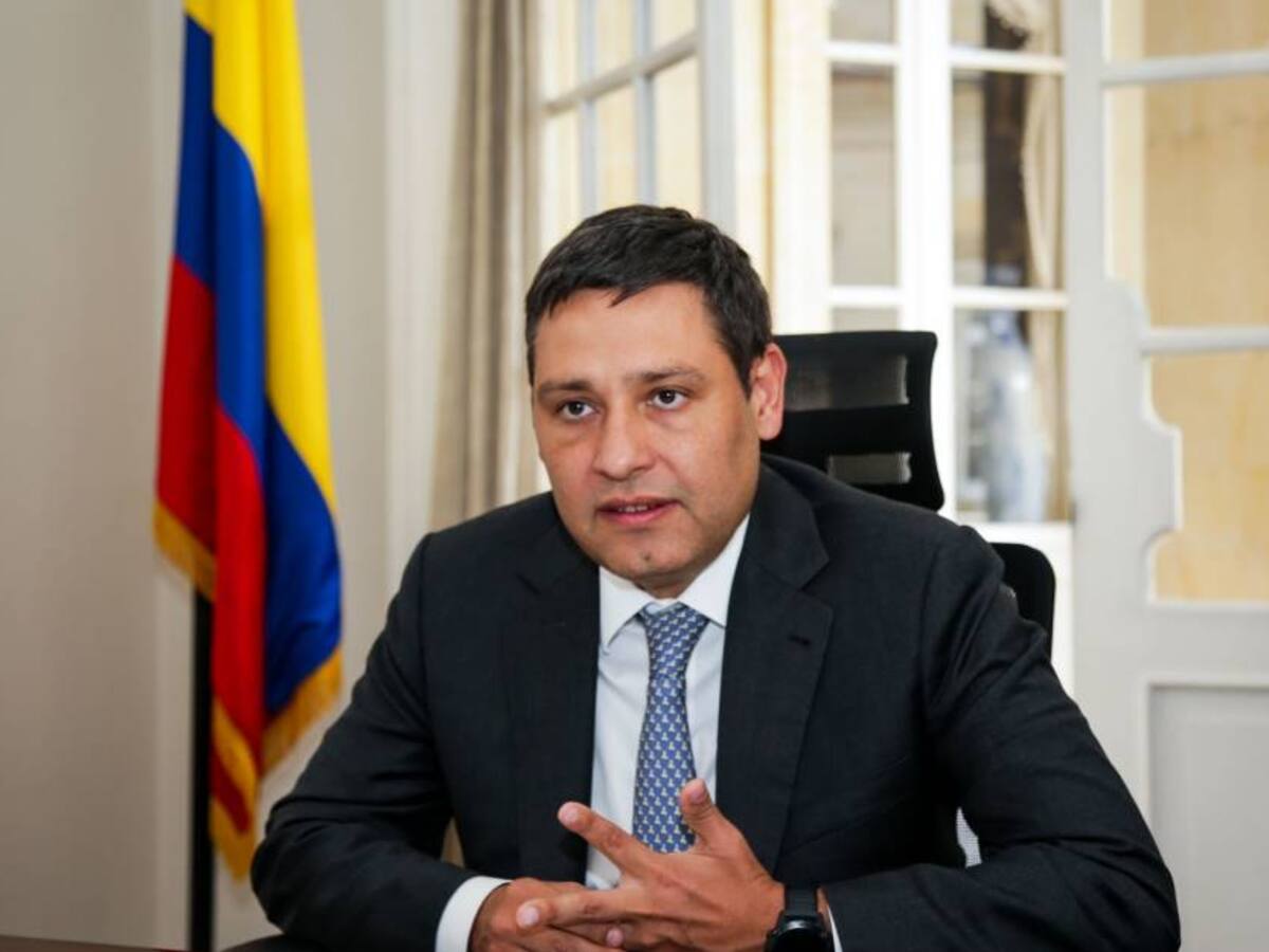 Lizcano responde a acusaciones de presunto acoso sexual en el Senado de la República