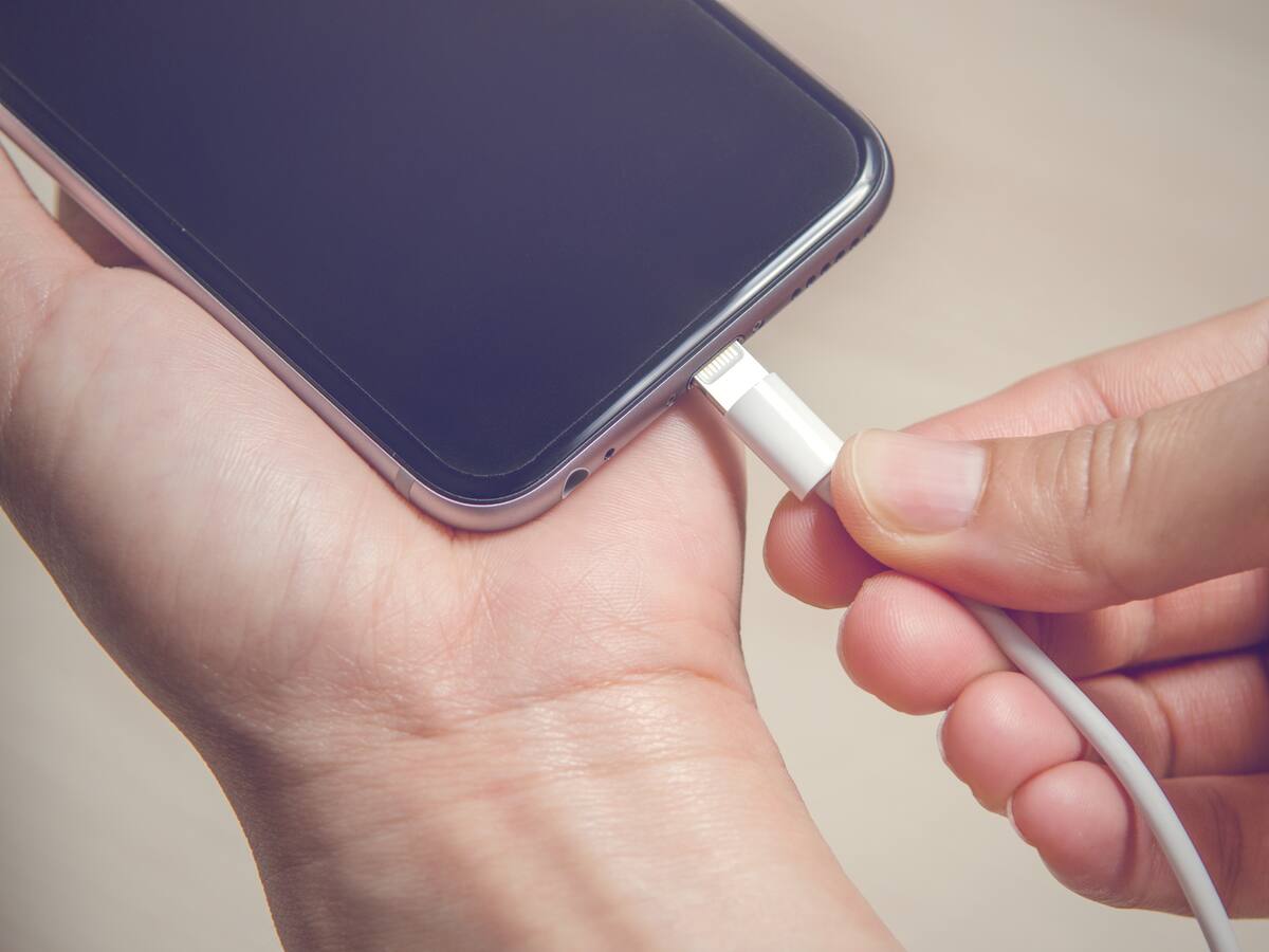 Esto puede pasar si deja que se apague su celular por batería