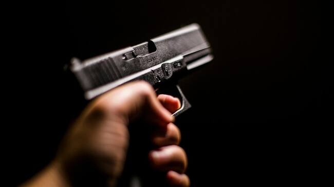 En la mañana de este miércoles 11 de agosto se registraron disparos en la calle 85 con carrera séptima, en el norte de Bogotá. Foto: Getty Images / MONGKOL NITIROJSAKUL