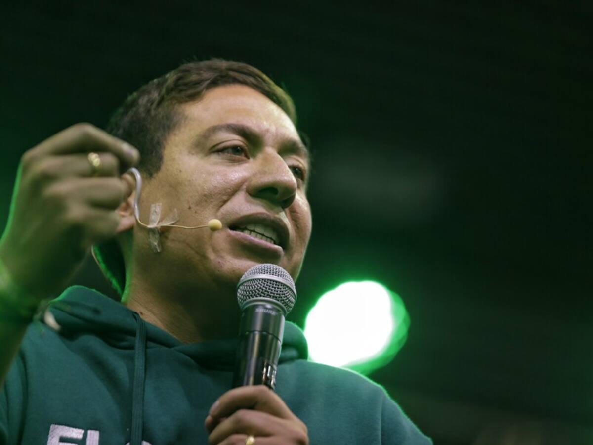 Al Oído: Irregularidades en proceso de Carlos Amaya, ¡revocatoria de ruana!