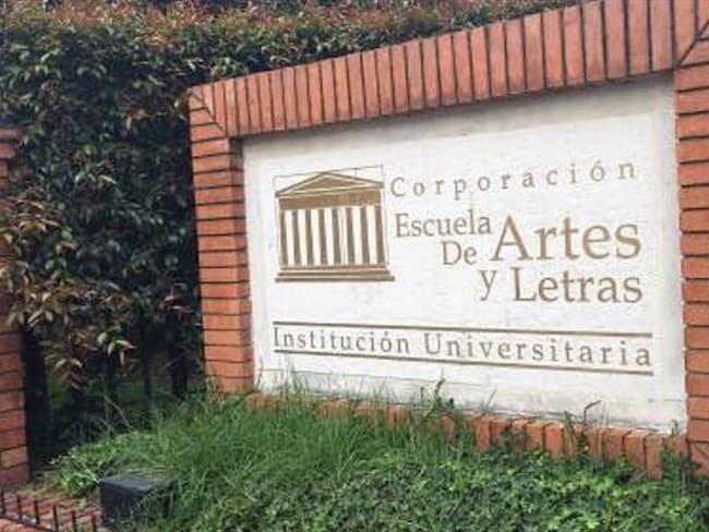 Continúan denuncias por falta de pagos a ex funcionarios de la Escuela Artes y Letras