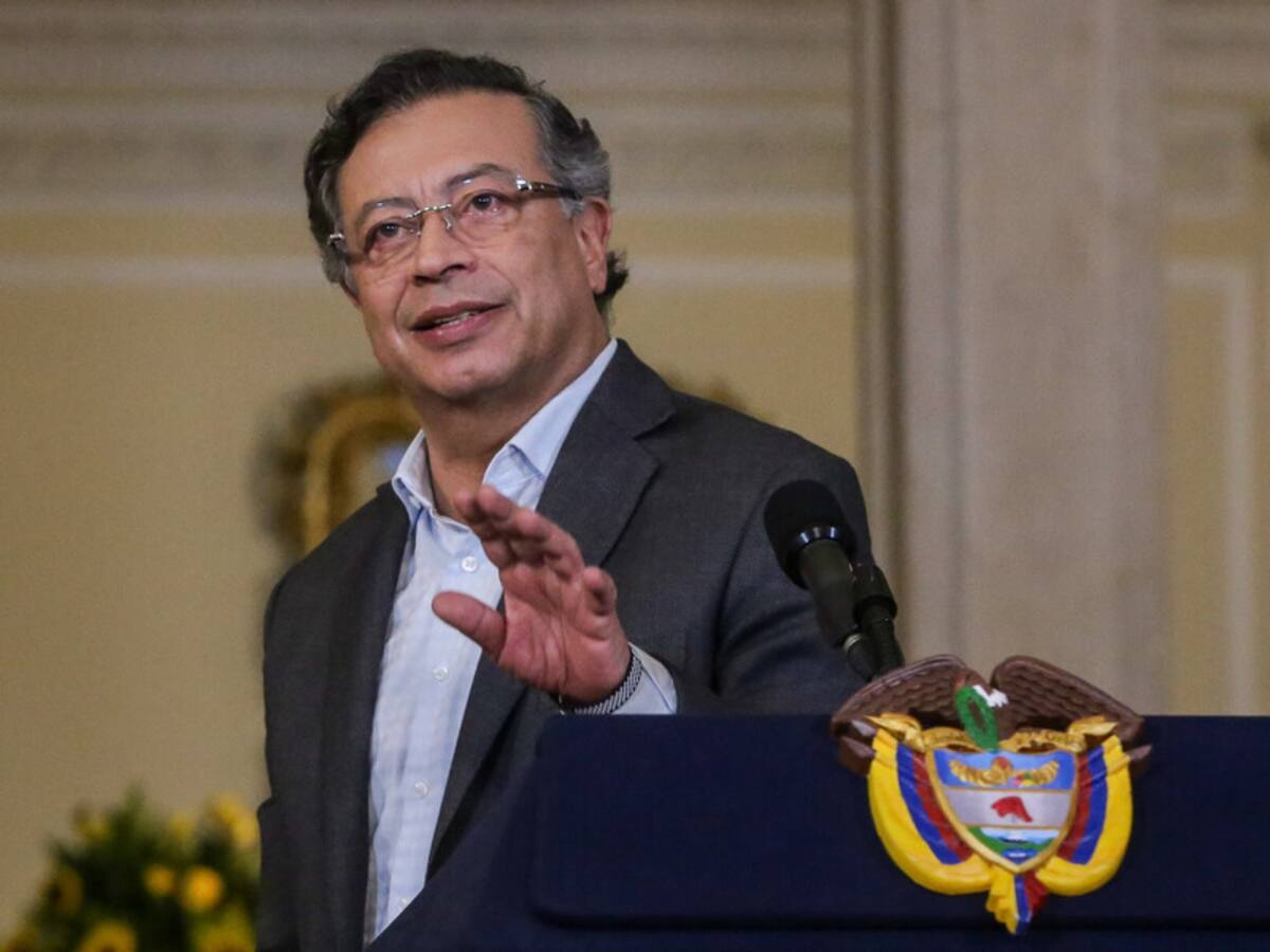 “No nos reconocen en García Márquez, sino en Pablo Escobar”: Petro durante la exposición de ‘Gabo’