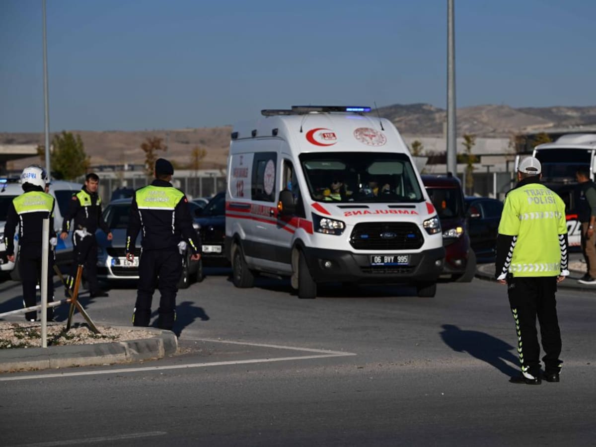 Atentado en una fábrica de armamento aéreo dejó al menos un muerto en Ankara