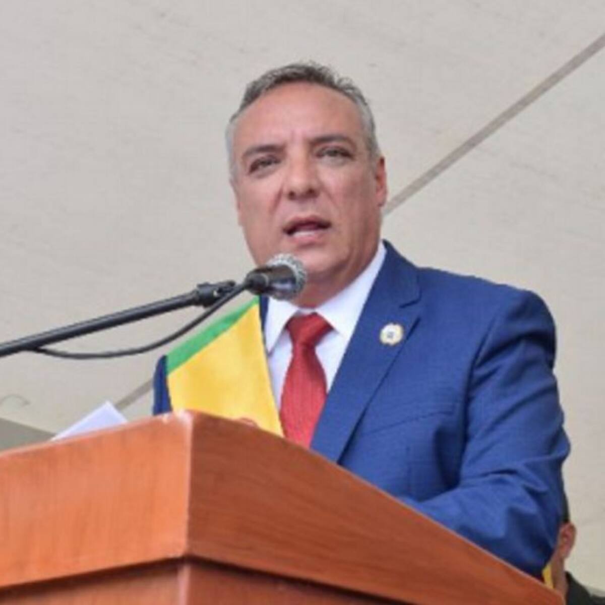 Procuraduría suspendió al gobernador del Quindío por presunta participación en política