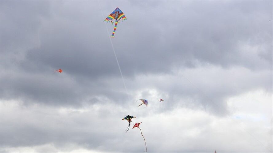 Aerocivil hizo recomendaciones frente al uso de cometas cerca de aeropuertos del país. Foto: Colprensa