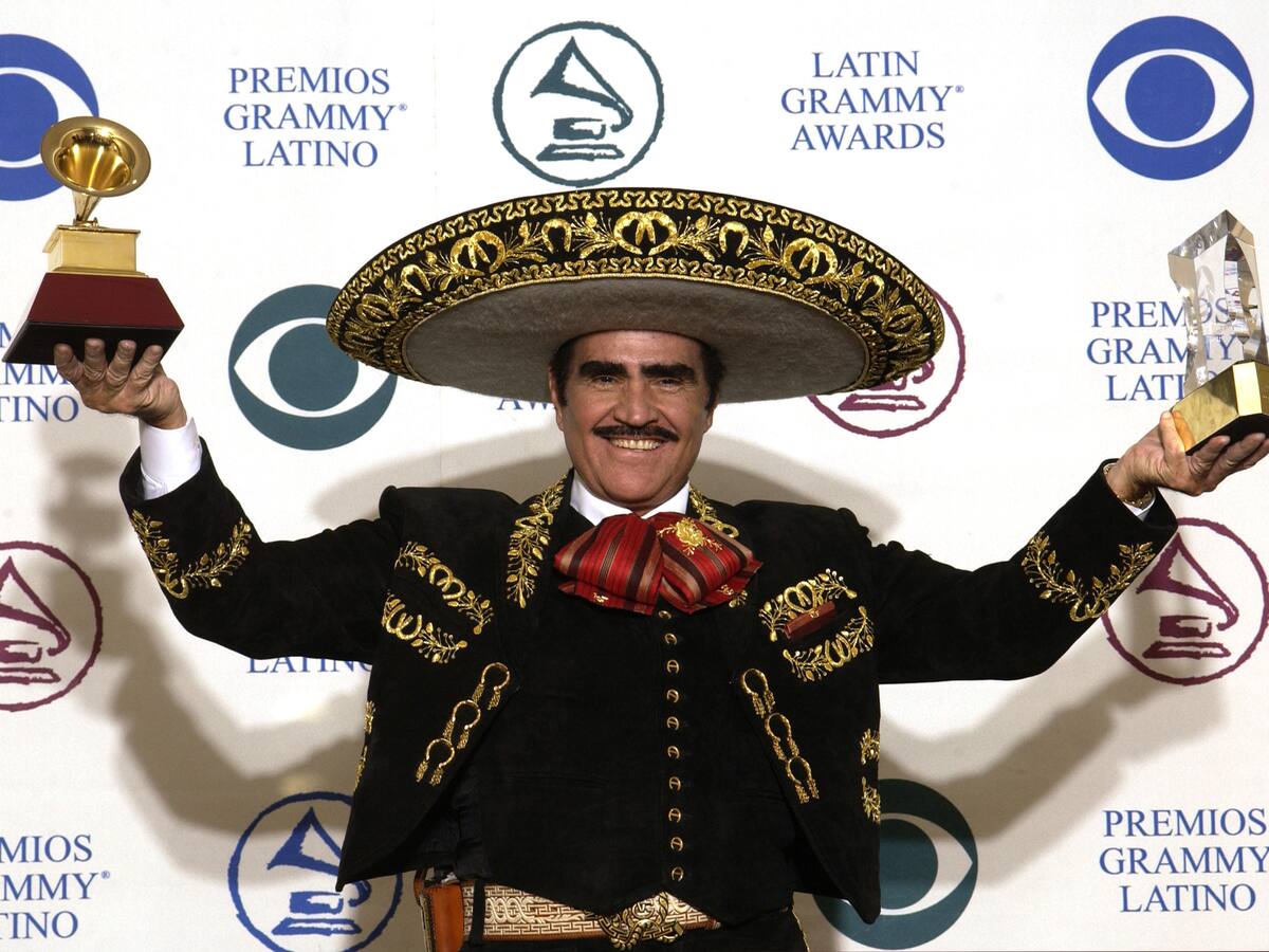 “Vicente Fernández vivió su vida como quiso y se fue en paz”: Angélica María