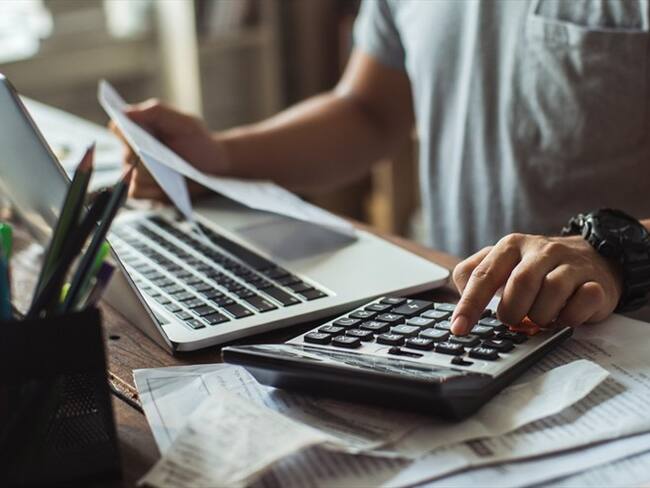 Se amplió plazo para implementar la factura electrónica en el país. Foto: Getty Images