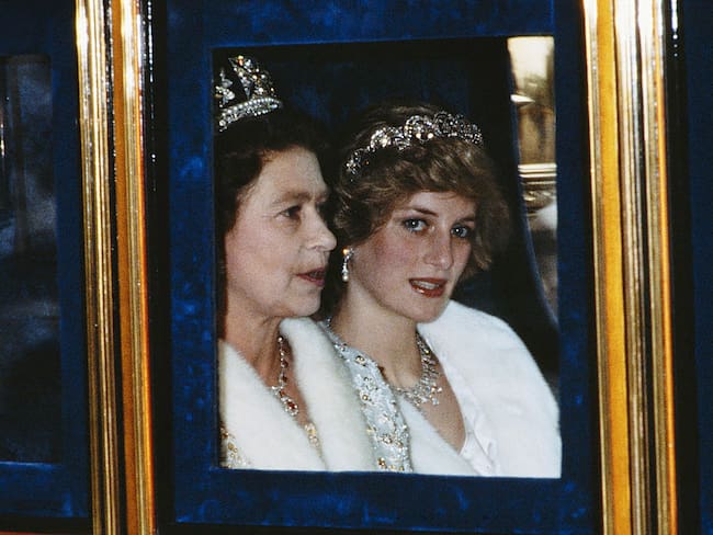 Reina Isabel II y Lady Di. Foto: Gettyimages