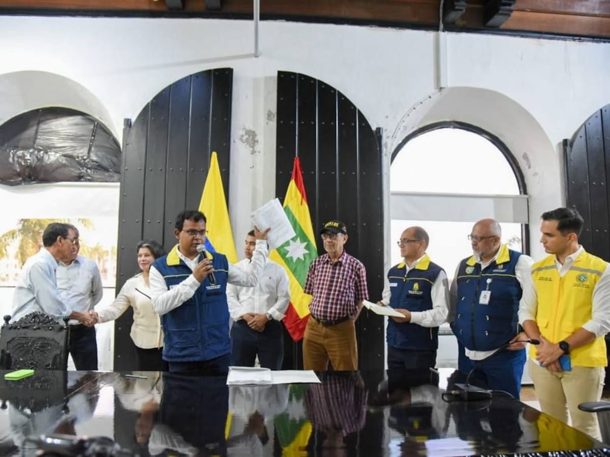 Firman acta de inicio de consultoría que determinará qué pasará con el Aquarela