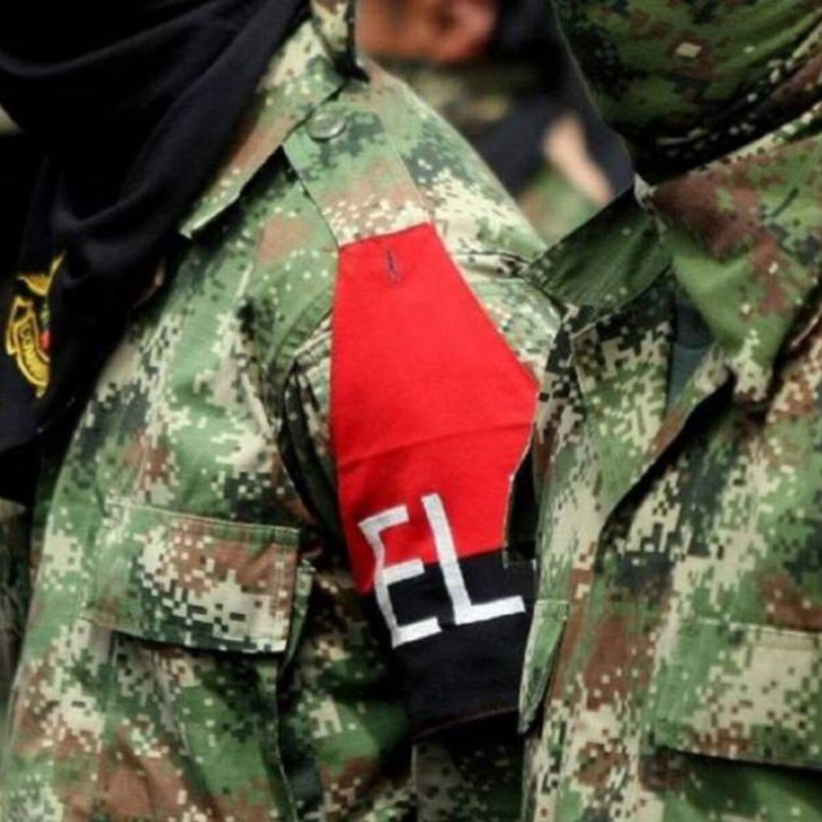 Indagan aparición de una bandera alusiva al ELN en vías del Atlántico