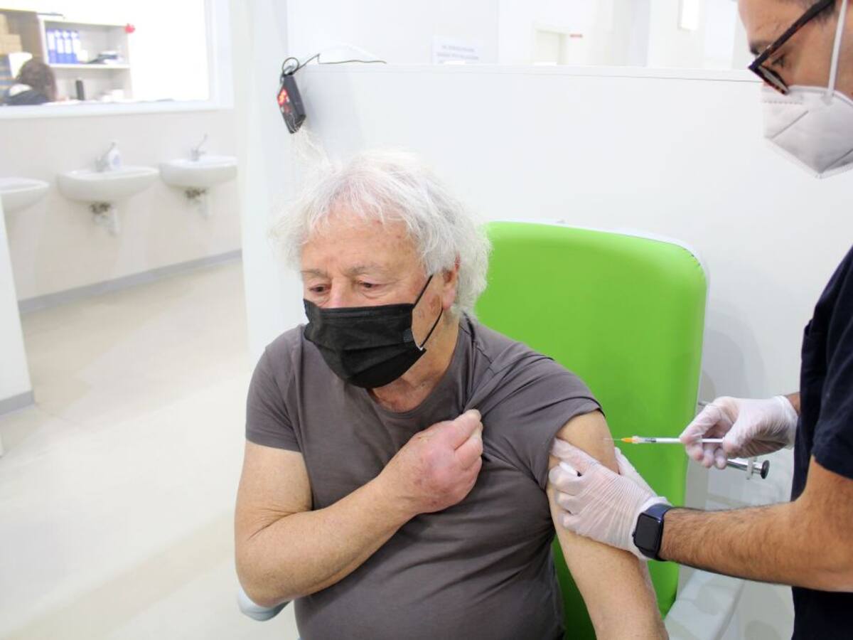 Italia impone la vacunación obligatoria para mayores de 50 años